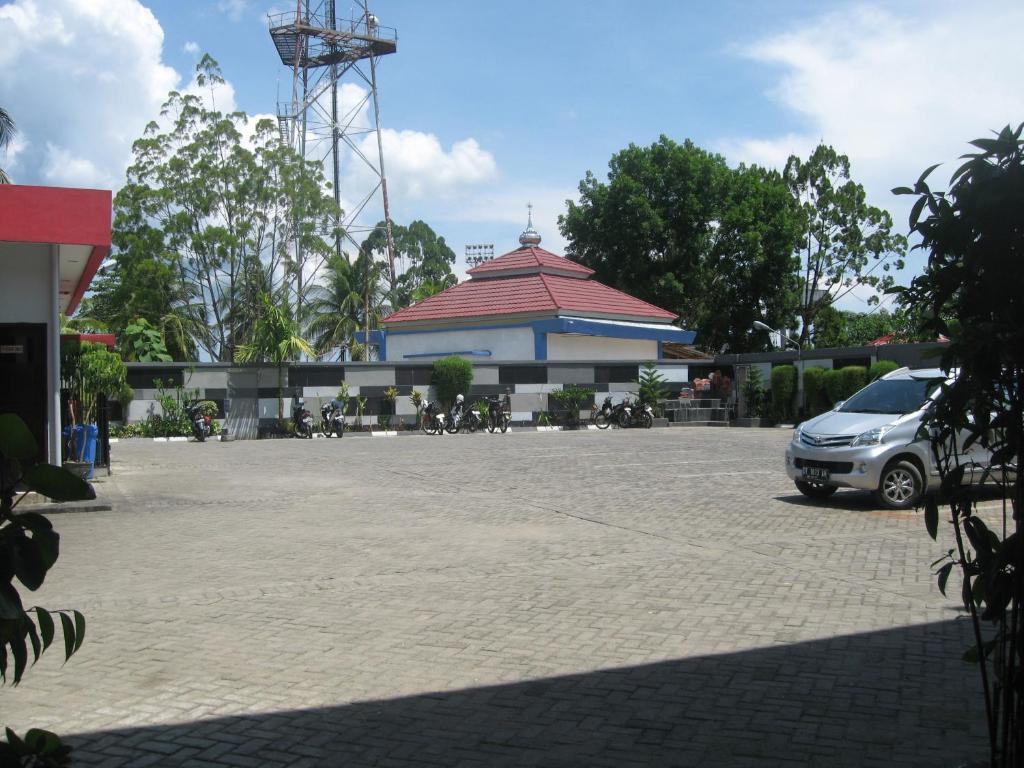 Imperial Hotel Kendari Экстерьер фото